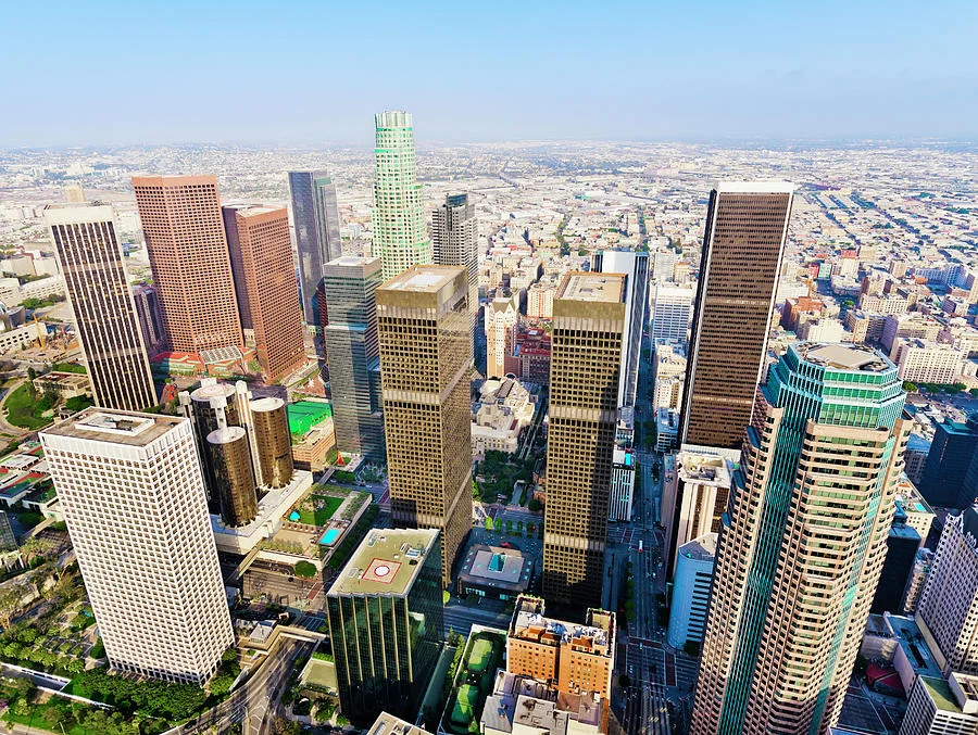 The Future of High-Rise Building Design: Innovations and Challenges